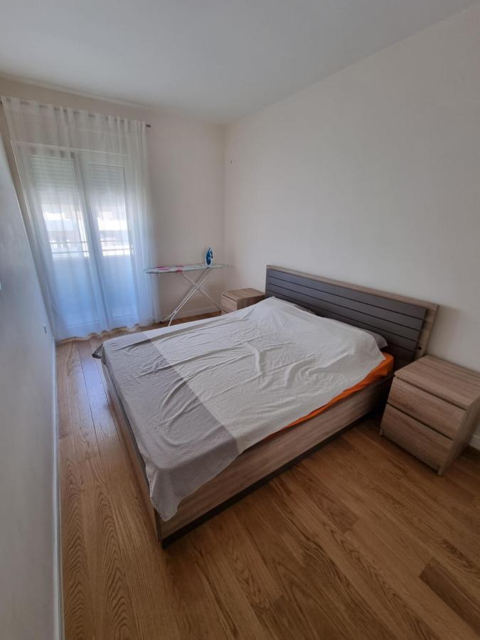 Regina Apartment ポドゴリツァ エクステリア 写真